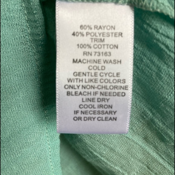 Boho chic sleeveless top - Picture 4 of 6